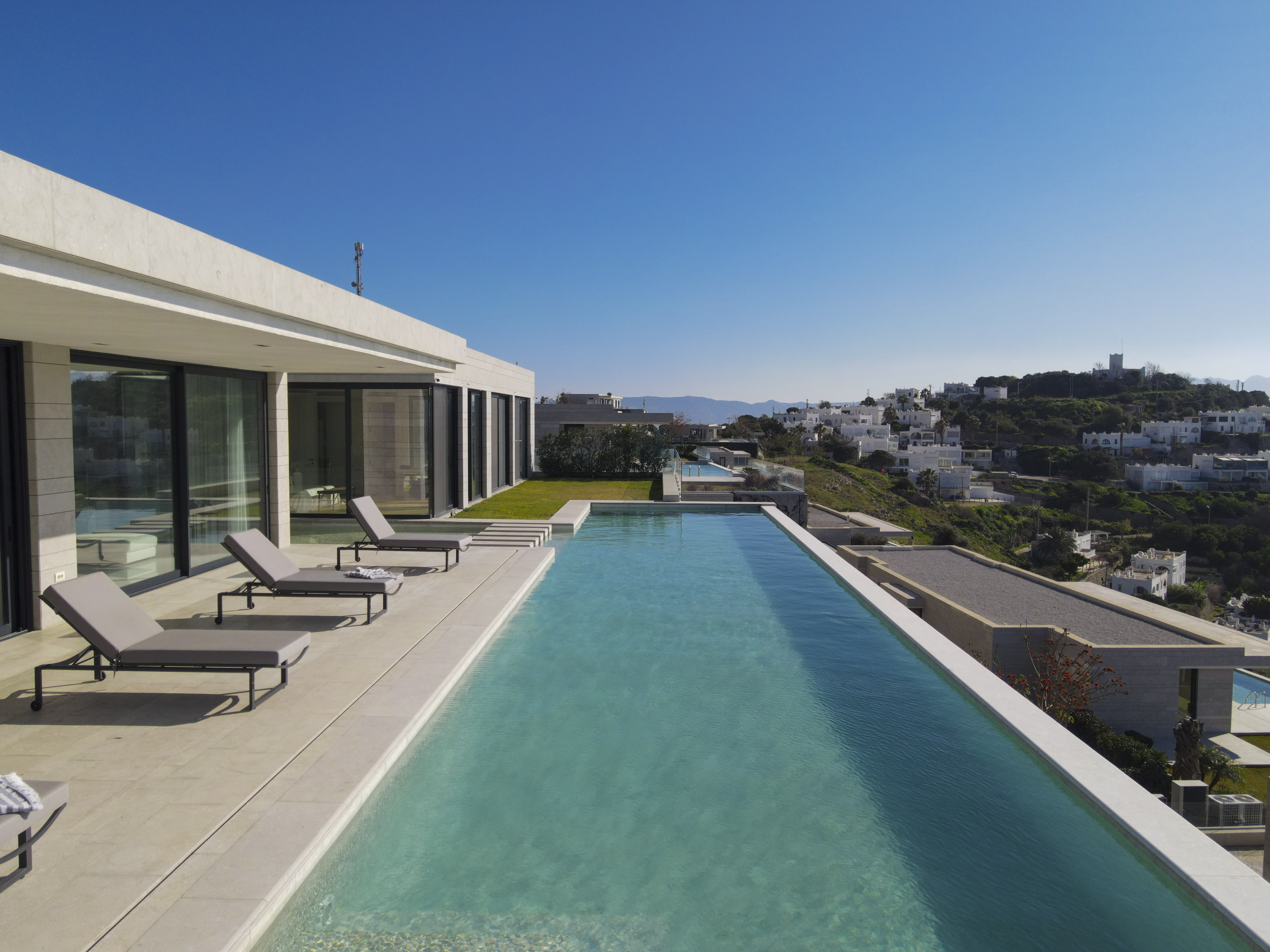 Villa Jasmin Bodrum | Türk & Yunan Adaları Manzarası | Infinity Havuz | Güvenlikli Elit Site | Tam Müstakil | Turgutreis — Turgutreis görsel 2